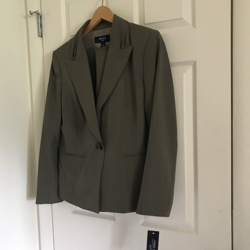 joneswear suit dark taupe woman one botton